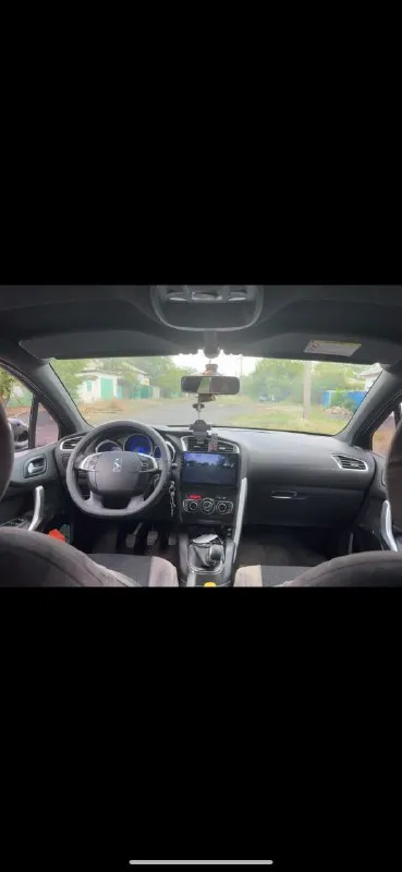 Citroën ds4, 2012 г. В. , 1.6 бензин, пробег 110 000 км (родной)
Продам стильный и надежный хэтчбек citroën ds4 в отличном состоянии.
✅ Родной пробег — 110 тыс. Км
✅ Двигатель 1.6, работает ровно, без нареканий
✅ Родной окрас, не битая, без дтп
✅ Без вложений — сел и поехал!
Комплектация:
—Мультируль
— Жк-монитор
— Климат-контроль
— Подогрев передних сидений
— Панорамное лобовое стекло
— Удобный бардачок и большой багажник с подполом для инструментов и запаски
— Режим энергосбережения: авто отключает все системы через 30 минут после остановки двигателя
И т. Д.
Автомобиль с агрессивным и современным дизайном, отлично подойдёт как для города, так и для дальних поездок.
Зимняя резина в подарок!!!!!🎁
Все документы в порядке, любые проверки приветствуются.
Цена-900000
Реальному покупателю небольшой торг
Красный луч
+7 (959) 257-79-61
Звоните по всем вопросам
📞 Звоните: +7(959)2577961 - фотография - 5