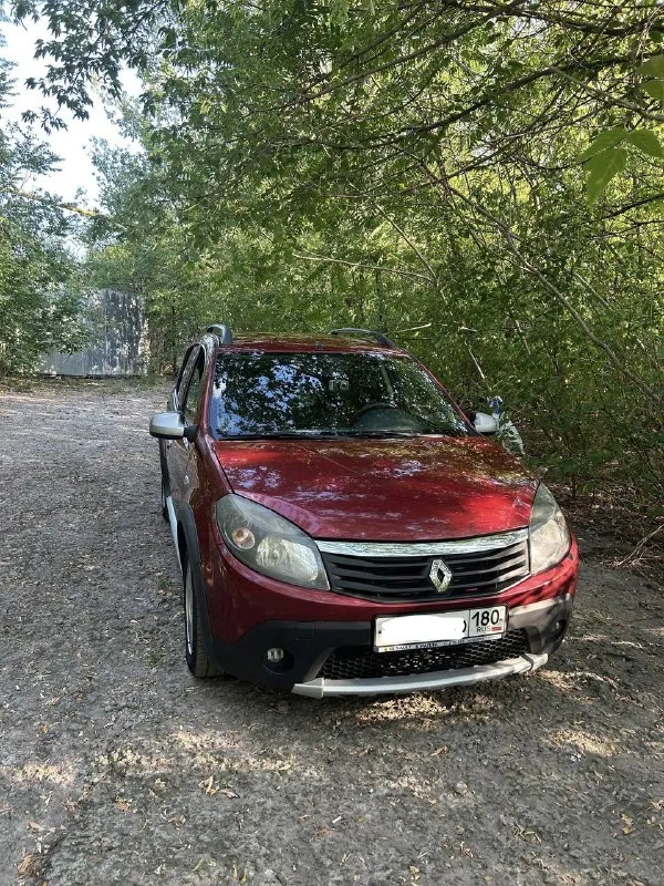 Продаю свой личный автомобиль
Renault сандеро степвей
1.6 На механике
Я второй владелец
Пробег 210.000 км
Весь авто в родной краске, с родным остеклением, без аварий, без каких либо проблем. Машина с высоким клиренсом, ни раза нигде не цеплялся, едет уверенно и в то же время мягко. Проблем не доставляет от слова совсем, ходовка стоит адекватных денег, ходит долго. Расход топлива по городу до 8л/100км, трасса 6л. Двигатель, коробка работают отлично, никаких нареканий нет. Кондиционер дует как положено. Весь свет заменен на led. Так как семья растет, нужен авто по-больше. Цена 820.000 рублей. Смотреть г. Донецк.
+79493129242
📞 Звоните: +7(949)3129242 - фотография - 1