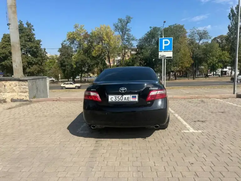 Toyota camry 3.5
Самая легендарная модель camry. Японская сборка
Самая полная комплектация, официальная не пригнана, автомобиль был куплен в автосалоне в мариуполе в 2006 году и был в использовании в одних руках все это время. Автомобиль не бит не крашен что большая редкость для этих автомобилей. Родной пробег, вложений не требует вообще, все работает исправно каждая кнопочка, кузов и салон в идеальном состоянии по двигателю и коробке нет вообще не каких вопросов, за автомобилем вёлся очень хороший уход все и всегда менялось вовремя.

Автомобиль поставлен на постоянный донецкий учёт продажа с переоформлением в мрэо.
За этот автомобиль можно писать очень долго лучше приезжайте на осмотр и тест-драйв автомобиля. По всем остальным вопросам обращайтесь по телефону в любое время. +79493589563
Торг при осмотре автомобиля!!!
‼️Цена: 1.200.000₽, срочная продажа.

Двигатель: 3.5 бензин
Год: 2006
Пробег: 197500 пробег честный - фотография - 4