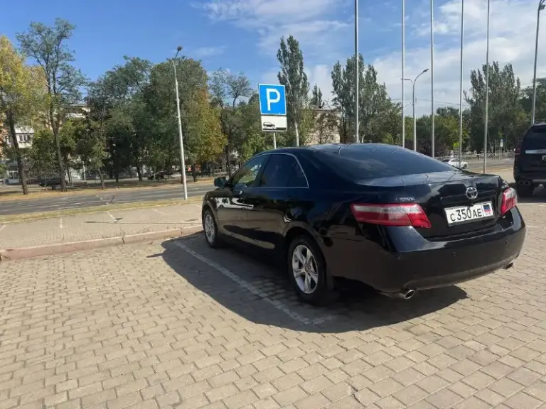 Toyota camry 3.5
Самая легендарная модель camry. Японская сборка
Самая полная комплектация, официальная не пригнана, автомобиль был куплен в автосалоне в мариуполе в 2006 году и был в использовании в одних руках все это время. Автомобиль не бит не крашен что большая редкость для этих автомобилей. Родной пробег, вложений не требует вообще, все работает исправно каждая кнопочка, кузов и салон в идеальном состоянии по двигателю и коробке нет вообще не каких вопросов, за автомобилем вёлся очень хороший уход все и всегда менялось вовремя.

Автомобиль поставлен на постоянный донецкий учёт продажа с переоформлением в мрэо.
За этот автомобиль можно писать очень долго лучше приезжайте на осмотр и тест-драйв автомобиля. По всем остальным вопросам обращайтесь по телефону в любое время. +79493589563
Торг при осмотре автомобиля!!!
‼️Цена: 1.200.000₽, срочная продажа.

Двигатель: 3.5 бензин
Год: 2006
Пробег: 197500 пробег честный - фотография - 6