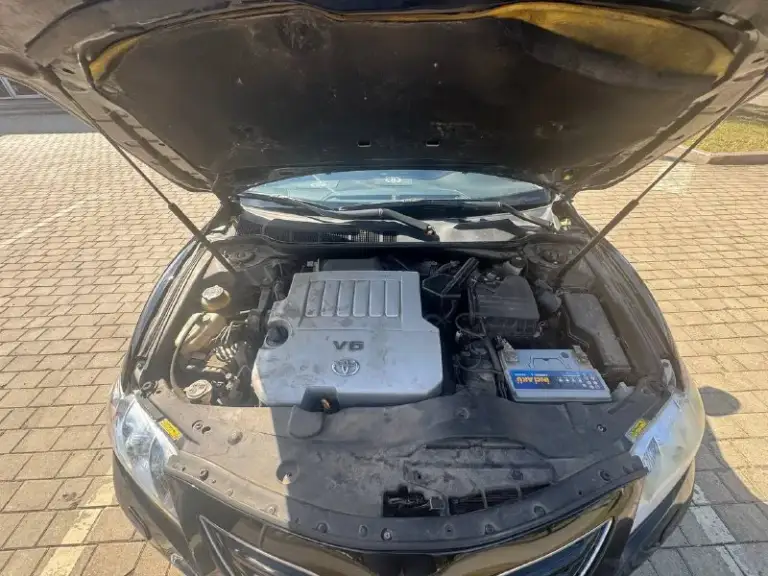 Toyota camry 3.5
Самая легендарная модель camry. Японская сборка
Самая полная комплектация, официальная не пригнана, автомобиль был куплен в автосалоне в мариуполе в 2006 году и был в использовании в одних руках все это время. Автомобиль не бит не крашен что большая редкость для этих автомобилей. Родной пробег, вложений не требует вообще, все работает исправно каждая кнопочка, кузов и салон в идеальном состоянии по двигателю и коробке нет вообще не каких вопросов, за автомобилем вёлся очень хороший уход все и всегда менялось вовремя.

Автомобиль поставлен на постоянный донецкий учёт продажа с переоформлением в мрэо.
За этот автомобиль можно писать очень долго лучше приезжайте на осмотр и тест-драйв автомобиля. По всем остальным вопросам обращайтесь по телефону в любое время. +79493589563
Торг при осмотре автомобиля!!!
‼️Цена: 1.200.000₽, срочная продажа.

Двигатель: 3.5 бензин
Год: 2006
Пробег: 197500 пробег честный - фотография - 8