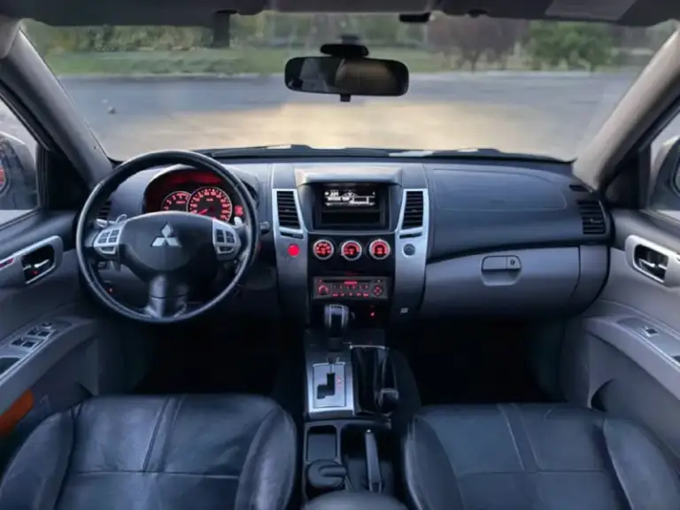 🇯🇵 Mitsubishi pajgerosport ii
💰Цена: 1 440 000р
🏢Город: мариуполь
📅Год выпуска: 2012
🧾Пробег: 242 233 км.
⚙️Двигатель: 2.5
⛽Топливо: дизель
⚙️Кпп: автомат
📞 Телефон:
+7-949-727-41-51
+7-989-263-55-56
+7-949-551-91-52
💾 Описание: - фотография - 8