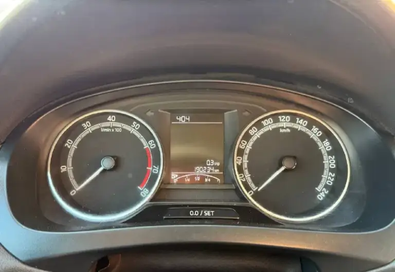 ⚪️ Skoda rapid

💰Цена: 900 000р
🏢Город: мариуполь
📅Год выпуска: 2019
🧾Пробег: 190 234км.
⚙️Двигатель: 1.6 110 л. С
⛽Топливо: бензин
⚙️Кпп: механика

📞 Телефон:

+7-949-727-41-51
+7-989-263-55-56
+7-949-551-91-52

💾 Описание:

Всеми любимый, проверенный временем - шкода рапид

☑️ Один владелец.
✅ Лифтбэк - огромный багажник.
✅ Надежный двигатель.
✅ Маленький расход топлива.
✅ Подтвержденный пробег.
✅ Техническая часть на 5+
✅ Южная эксплуатация.

Кондиционер ❄️ (работает отлично), электропакет, abs, airbag, усилитель руля, центральный замок, магнитола с apple carplay и androidavto, подогрев сидений.

Улица шевченко 269

🏦 Возможна продажа в кредит по двум документам. - фотография - 10