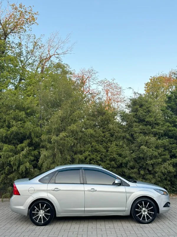 Ford focus 2
Ford фокус 2 рестайлинг
2011Г 1.8 мт бензин
Отличный, не дымит, не троит, весь сухой, не дезелит, никаких лишних звуков!
Коробка механическая, без хрустов, переключает плавно, мягко!
Ходовая без нареканий, не гремит, не стучит, мягкая, комфортная!
Фары bi led улучшеный свет, с двойными линзами, туманки led
Диски r17 на отличной резине.
Без рыжиков, без гнили, ровная целая машинка, как на фото )
Документы чистые, без запретов, без штрафов, любое переоформление в мрэо с моим присутствием, без проблем.
Осмотр г. Макеевка
Связь +7949-489-08-56 - +7949-607-32-69
Цена 625.000 руб торг разумный у капота
📞 Звоните: +7(949)4890856 - фотография - 6