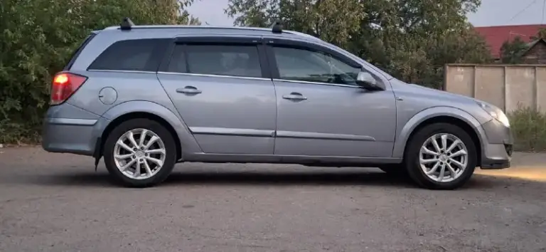 Продам opel astra h
Универсал.
Год выпуска 2005г. Обьем 1,8л. Мкпп, бензин/газ. Газ вписан.
В хорошем тех. Состоянии.
По ходовой части вопросов нет ( все меняется во время). По двигателю всё отлично, работает как часики.
Электростеклоподъёмники, эл. Регулировка зеркал, подогрев зеркал, климат работает.
Более подробно расскажу по телефону
+7 949 843 56 16
Документы чистые.
Цена 510тыс (торг у капота, полное переоформление)
Машину можно посмотреть -в г. Донецк.
📞 Звоните: +7(949)8435616 - фотография - 1