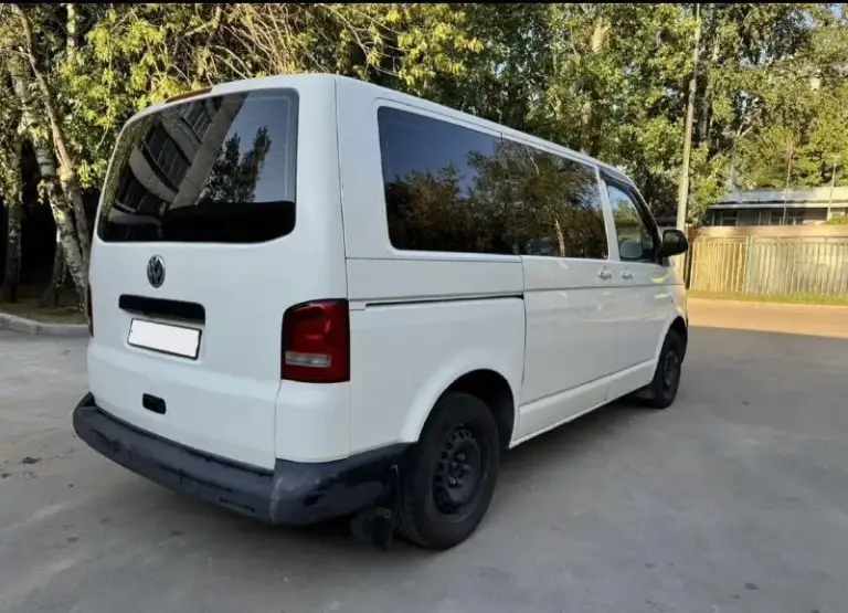 Продам т5 2005г, 1.9 tdi, чистый пассажир
Езжу по работе и личным делам, часто мотаюсь расход 6-7 литров по трассе.
До моего владения был сделан кап ремонт двигатели, восстановленная турбина.
Что заменил я, поехали:
Восстановлена оригинальная вебаста (работает как часы);
Заменены все возможные патрубки, трубы отопителя, патрубки на турбину, с радиатора;
Фильтр топливный;
Заменил моторчик печки и резистор;
Замена антифриза;
Термостат + на вебасте;
Купил две задние фары фирмы depo + платы;
Замена задних ступечных подшибников;
Замена рулевых наконечников;
Теплообменник;
Тормоза в круг с небольшим пробегом - новые диски + колодки+тормозная жидкость.
Колеса - диски оригинал, почти новые, резина с пробегом 20т;
Стоит сигналка, есть музыка.
Сиденья - с ренжа, все работает.
Камера есть зад вида, надо восстановить.
Цена 860.000 тыс руб
Макеевка
+7 949 456 86 29
📞 Звоните: +7(949)4568629 - фотография - 1