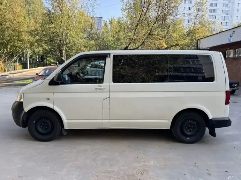 Продам т5 2005г, 1.9 tdi, чистый пассажир
Езжу по работе и личным делам, часто мотаюсь расход 6-7 литров по трассе.
До моего владения был сделан кап ремонт двигатели, восстановленная турбина.
Что заменил я, поехали:
Восстановлена оригинальная вебаста (работает как часы);
Заменены все возможные патрубки, трубы отопителя, патрубки на турбину, с радиатора;
Фильтр топливный;
Заменил моторчик печки и резистор;
Замена антифриза;
Термостат + на вебасте;
Купил две задние фары фирмы depo + платы;
Замена задних ступечных подшибников;
Замена рулевых наконечников;
Теплообменник;
Тормоза в круг с небольшим пробегом - новые диски + колодки+тормозная жидкость.
Колеса - диски оригинал, почти новые, резина с пробегом 20т;
Стоит сигналка, есть музыка.
Сиденья - с ренжа, все работает.
Камера есть зад вида, надо восстановить.
Цена 860.000 тыс руб
Макеевка
+7 949 456 86 29
📞 Звоните: +7(949)4568629 - фотография - 5