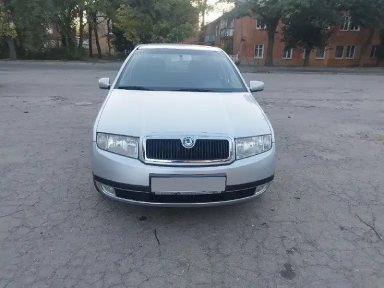 Продам skoda fabia (хэтчбек);
Год выпуска: 2002;
Пробег : 225400км;
Модификация: 1,4 мт;
Коробка передач: механика;
Тип двигателя: бензин;
Комплектация: кондиционер, передние стеклоподъемники.
Надежное и экономичное авто, с небольшим расходом топлива и оригинальным пробегом. Кузов оцинкован, в хорошем состоянии. Машина технически полностью исправна и обслужена. Владею автомобилем около 4 лет, в апреле 2025г. Сделан капитальный ремонт двигателя, обкатку двигатель прошел. Масло от замены до замены на 8000км. Продажа в связи с покупкой другого автомобиля. Отдам комплект зимней резины.

Цена 350 000руб. , торг у капота.
+79493011639 - фотография - 9