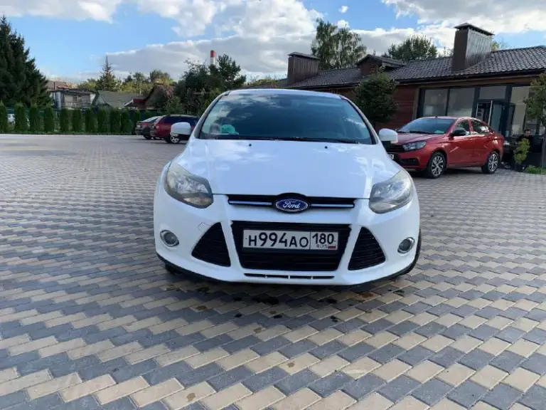 Продам ford focus 3
Год: 2013
Двигатель: 1.6 (140л. С)
Коробка: механика
Пробег: 216т
Владельцев: 2 (я второй хозяин)
Цена: 900 (торг)
+79257308859 (Звонить на этот!)
+79493848912
Вотсап и телеграмм на этом номере, звоните пишите, отвечу на вопросы
В машине стоит новое сцепление, рулевая рейка, генератор, в круг тормозные диски и тд. Целая папка заказ нарядов, за машиной следил, денег не жалел.
По комплектации:
Двух зонный климат контроль
Авто свет
Авто дождь
Автоматическое затемнение зеркало заднего вида
Парктроники
5 Ступенчатый подогрев кресел
4 Автоматических стеклоподъемника с защитой от придавливания
Объёмная сигнализация (с завода)
Два ключа
Старт/стоп
Музыка с настройкой (для водителя/для всех)
Открыты все скрытые функции
Два комплекта ковров
Мультируль
Хорошая летняя резина
Лобовое стекло в подогревом
Осмотр горловка/донецк договоримся
📲 Tg: @olezhka_11
📞 Звоните: +7(949)3848912 - фотография - 5