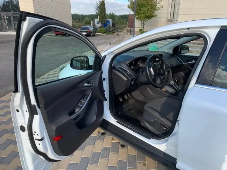 Продам ford focus 3
Год: 2013
Двигатель: 1.6 (140л. С)
Коробка: механика
Пробег: 216т
Владельцев: 2 (я второй хозяин)
Цена: 900 (торг)
+79257308859 (Звонить на этот!)
+79493848912
Вотсап и телеграмм на этом номере, звоните пишите, отвечу на вопросы
В машине стоит новое сцепление, рулевая рейка, генератор, в круг тормозные диски и тд. Целая папка заказ нарядов, за машиной следил, денег не жалел.
По комплектации:
Двух зонный климат контроль
Авто свет
Авто дождь
Автоматическое затемнение зеркало заднего вида
Парктроники
5 Ступенчатый подогрев кресел
4 Автоматических стеклоподъемника с защитой от придавливания
Объёмная сигнализация (с завода)
Два ключа
Старт/стоп
Музыка с настройкой (для водителя/для всех)
Открыты все скрытые функции
Два комплекта ковров
Мультируль
Хорошая летняя резина
Лобовое стекло в подогревом
Осмотр горловка/донецк договоримся
📲 Tg: @olezhka_11
📞 Звоните: +7(949)3848912 - фотография - 6
