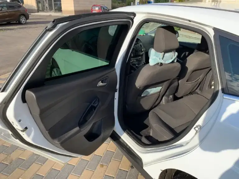 Продам ford focus 3
Год: 2013
Двигатель: 1.6 (140л. С)
Коробка: механика
Пробег: 216т
Владельцев: 2 (я второй хозяин)
Цена: 900 (торг)
+79257308859 (Звонить на этот!)
+79493848912
Вотсап и телеграмм на этом номере, звоните пишите, отвечу на вопросы
В машине стоит новое сцепление, рулевая рейка, генератор, в круг тормозные диски и тд. Целая папка заказ нарядов, за машиной следил, денег не жалел.
По комплектации:
Двух зонный климат контроль
Авто свет
Авто дождь
Автоматическое затемнение зеркало заднего вида
Парктроники
5 Ступенчатый подогрев кресел
4 Автоматических стеклоподъемника с защитой от придавливания
Объёмная сигнализация (с завода)
Два ключа
Старт/стоп
Музыка с настройкой (для водителя/для всех)
Открыты все скрытые функции
Два комплекта ковров
Мультируль
Хорошая летняя резина
Лобовое стекло в подогревом
Осмотр горловка/донецк договоримся
📲 Tg: @olezhka_11
📞 Звоните: +7(949)3848912 - фотография - 7