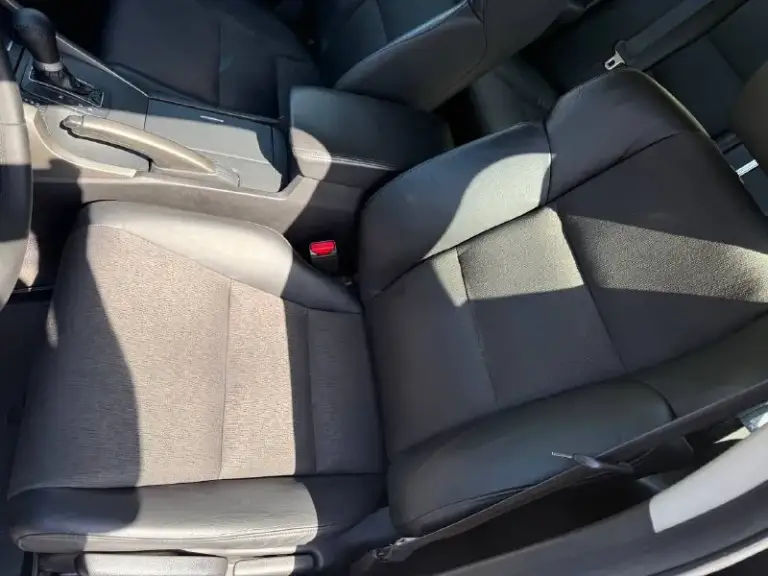 Продаю хонда акорд type s, год 2008,один владелец ( с новья),   мотор 2,4 автомат, что касаемо техники то 5+ без вложений, обслужена от а до я, сделана профессиональная палировка, с нанесением керамики в 2 слоя, химчистка, никаких запахов салоне нет, только прекрасный запах кожи и ковролина ! Руль в заводской оплетке не перешит родной так же ручка акпп родная, очень живой по всем параметрам  авто, торг будет у капота реальным покупателям, открою смс так как связь не очень ловит, пишите звоните  обсудим, видео звонок с прибором приветствуется без проблем все удачи! Тел 89289042454 цена 1180000 - фотография - 5