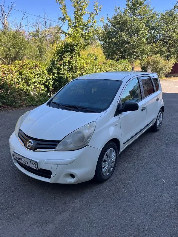 ‼️В продаже nissan note(рестайлинг)2009 года выпуска‼️
•Двигатель 1.5 dci mt 86л. С. Заводится отлично, не дымит, не троит, вложений не требует.
•Коробка, сцепление, тормоза отличные.
•По ходовой без нареканий.
•Электрика вся рабочая!
📃Документы готовы к переоформлению, 3 хозяина по птс.
❗️По комплектации: электро усилитель руля, кондиционер(рабочий)музыка.
•Салон ухоженный
•Машина сел и поехал, делать нечего не нужно!
💸Ценник: 475.000 рублей + торг реальному покупателю!
📞Номер телефона +79494339294 - фотография - 2