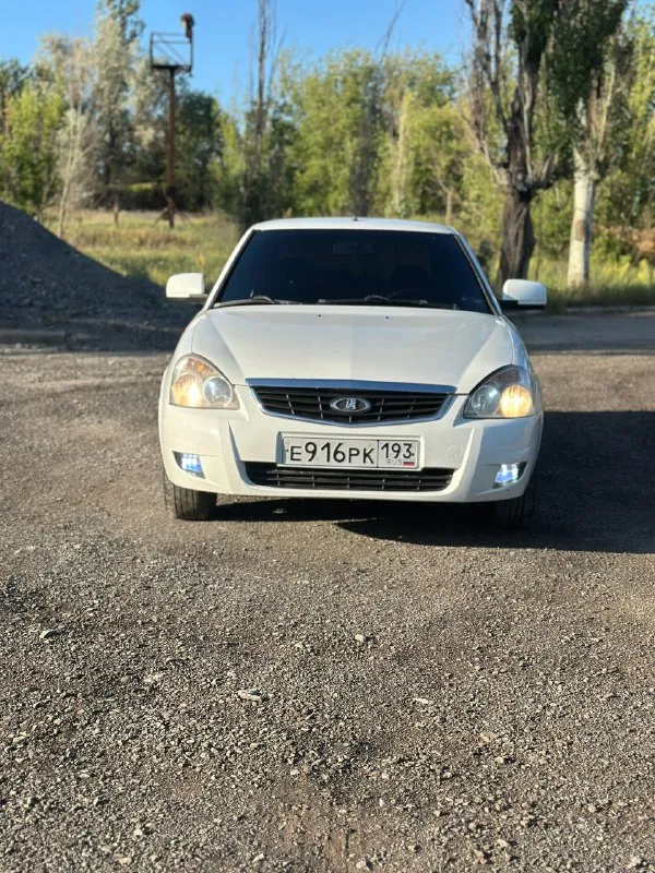 Продам
Ваз priora 2 2015 года выпуска
Родной пробег 161 тыс. Км.
На 150 тыс. Км было выполнено огромное то автомобиля
Перебран мотор, также были установлены поршни с проточками,
Вкруг перебрана ходовая часть автомобиля
Заменены тормозные диски на вентилируемые от гранты спорт
Также была осуществлена замена сцепления на valeo
Имеется бортовой компьютер
В автомобиле установлена очень хорошая, дорогая музыка (сабвуфер pride 12, усилитель dl audio gryphon 6x150, моноблок, пара двадцаток dl audio phoenix sport, пара рупоров aura в стойках, магнитола процессорная prology)
Дно, пороги, лонжероны целые
За машиной следили, денег не жалели, машина на ходу каждый день
(В подарок отдам родной руль от приоры 2 с подушкой безопасности)
Продажа от собственника
Цена: 555 000 рублей, торг у капота
Контактный номер: +79495341821 либо в личные сообщения
📞 Звоните: +7(949)5341821 - фотография - 2