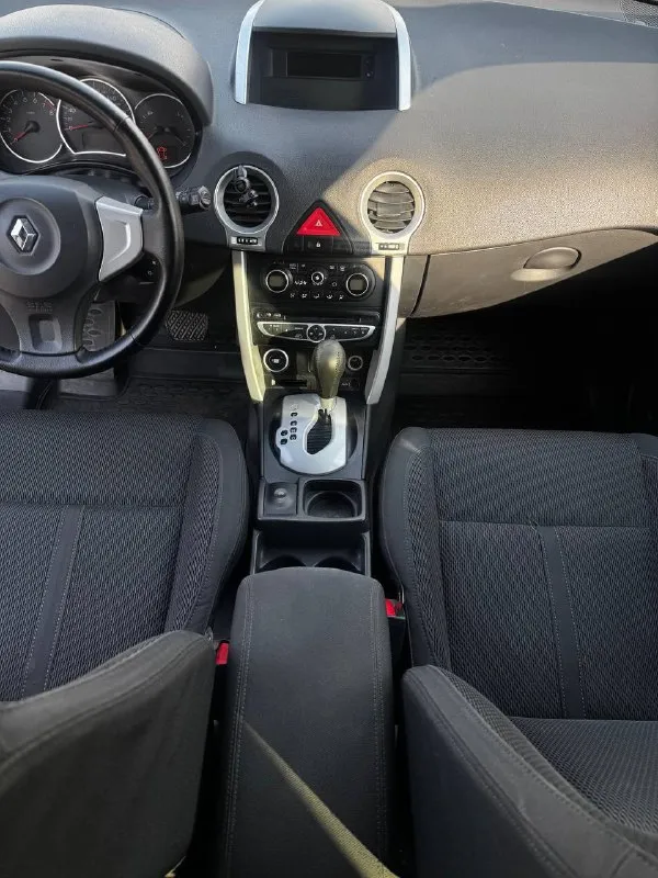 Renault koleos 2009 года,2.5 обьем двигателя, автомат коробка передач(новая, на гарантии )пробег родной 120.000км
Доброго времени суток! Продаю свой автомобиль
Renault koleos. Авто в хорошем состоянии!
- Полностью в заводском окрасе.
- Cvt вариатор, менее года назад прошел полную ревизию, сумма по чекам 250 000+, также он еще на гарантии.
- Работает ровно, никаких посторонних звуков. Хорошая динамика для данного объема, нет проблем с обгоном по трассе.
- Салон в достойном состоянии.
- Полный привод работает штатно, люфта нет, посторонних звуков нет, запотеваний нет. Также есть блокировка и возможность полностью перевести авто в 2wd.
- Большой и вместительный багажник с возможностью быстрой трансформации в ровный пол, очень удобно.
- Дорожный просвет 206 мм, свесы и углы вьезда скошены, что дает возможность проезжать почти везде, это один из самых проходимых авто в своем классе.
Цена:800.000 торг
Номер:79494155489
📞 Звоните: +7(949)4155489 - фотография - 4