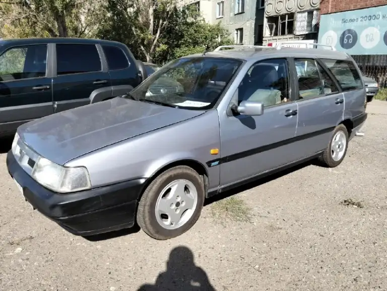 Fiat tempo(wagon), 1994 год, 1.6,5ти ступка, автомобиль в отличном состоянии, стоит на постоянном учете, все стекла родные, не гнилой, без жуков и тд.
Низа дверей, пороги, днище все целое!!!
Вместительный салон, задние сидения раскладыааются в ровный пол, так же откидной задний борт, для перевозки длинных предметов при закрытой задней двери.
Гидроусилитель, стекло подъёмники, эл. Зеркала, эл. Люк.
Кто ищет бюджетное авто для работы и семьи, самое то!!!!!!
Цена данного авто 270 тыс. Руб.
Торг минимальный.
Осмотр г. Первомайск.
+79598126262(Телеграмм, ватсап)
📞 Звоните: +7(959)8126262 - фотография - 1