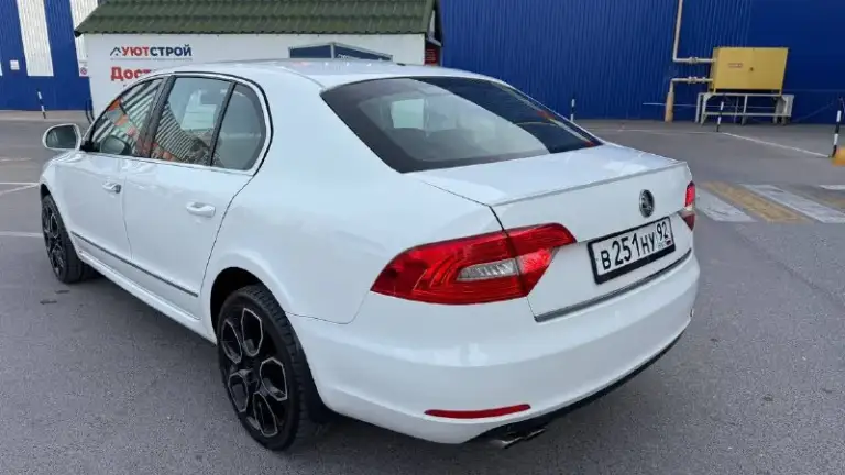Продам шкода суперб 2014г рест. 1.8 ат. Автомобиль в хорошем состоянии юридически чистый без штрафов ограничения все работает климат дует едет как надо хорошие диски р18 мотор коробка без нареканий работает тихо мотор все вопросы по телефону
Цена 940. Или в личку иногда смс не читаю лучше звонки +79785291513 - фотография - 6