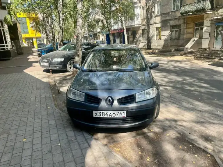 ‼️Renault mégane ( рено меган ) 1.6 автомат‼️
Год выпуска 2006
Двигатель 1.6
Коробка автомат
Машина в очень хорошем состоянии.
Движок работает идеально. Не дымит, не троит, работает ровно. Приезжайте- смотрите - дыма нет вообще. Масло не жрет
Коробка автомат. Установлена в августе месяце контрактная коробка ( заявленный пробег коробки 60 тысяч). При замене акпп установлены новые соленоиды. Коробка работает идеально. Без всяких затягиваний и буксов.
Поменяна рулевая рейка.
Заменен термостат на алюминиевый.
Стойки в мае менялись в круг.
Техника на отлично в авто.
Кузов не гнилой и в отличном состоянии. Был ремонт левого порога. Без пены и прочего. Переваренная часть.
Пороги обработаны и покрашены
Машина в донецке. Ленинский район
Цена 450 торг
+79493556866 - фотография - 2