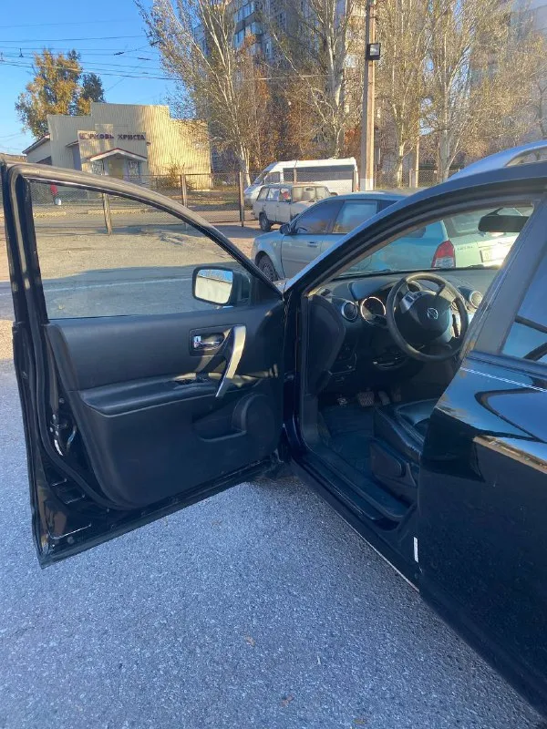 Nissan rogue 2008 г. Пробег 180 тыс км. -цена 779тыс. Р. Продаю по нижней цене рынка. Покупал в автосалоне. Единственный владелец. Обьем 2.5.не газу евро4.салон кожа. Полный привод автомат. Климат. Круиз. Подогрев. Компьютер-все есть. Ходовая коробка двигатель-в порядке. Ржавчины нет-оцинковка. Есть царапины по кузову.2 учета-днр и украина. Продаю так как езжу на другой. А эта 2года практически стоит в гараже. Машина в порядке-сел и поехал. Телефон: +79494761535
📞 Звоните: +7(949)4761535 - фотография - 5