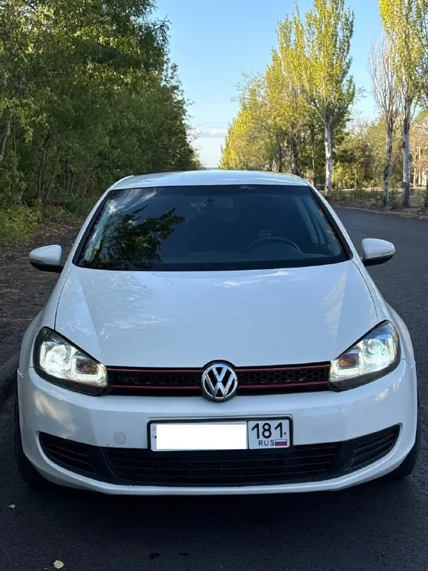 Продам ❗️
Volkswagen golf 6 2011
2,5, 170 Л. С
Коробка aisin 09g
Пробег 156 000
Автомобиль из сша ( пострадало только навесное, фары и капот, капот поменян на оригинал, менялось лобовое (были сколы)
По техничке вопросов нет, все обслужено, едет бодро
Хорошая штатная музыка.
Из косяков 1-при снятии пленки с авто оборвало краску на крыле(на это торг)
2-Нужно поменять пыльник на внутренней гранате
Руль от гольф 7, но не успели прошить. Есть следы эксплуатации по кузову.
Стоит сигнализация старлайн с автозапуском
Так же отдам комплект титановых дисков r17 с зимней резиной бфгудрич (отъездила один сезон)
Цена 1 000 000р
+7 959 518 36 30
Г. Луганск
Торг у капота
📞 Звоните: +7(959)5183630 - фотография - 1