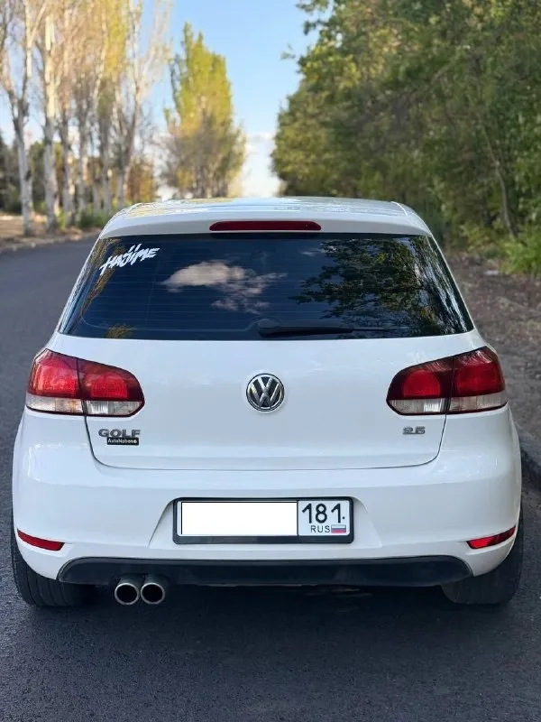 Продам ❗️
Volkswagen golf 6 2011
2,5, 170 Л. С
Коробка aisin 09g
Пробег 156 000
Автомобиль из сша ( пострадало только навесное, фары и капот, капот поменян на оригинал, менялось лобовое (были сколы)
По техничке вопросов нет, все обслужено, едет бодро
Хорошая штатная музыка.
Из косяков 1-при снятии пленки с авто оборвало краску на крыле(на это торг)
2-Нужно поменять пыльник на внутренней гранате
Руль от гольф 7, но не успели прошить. Есть следы эксплуатации по кузову.
Стоит сигнализация старлайн с автозапуском
Так же отдам комплект титановых дисков r17 с зимней резиной бфгудрич (отъездила один сезон)
Цена 1 000 000р
+7 959 518 36 30
Г. Луганск
Торг у капота
📞 Звоните: +7(959)5183630 - фотография - 2