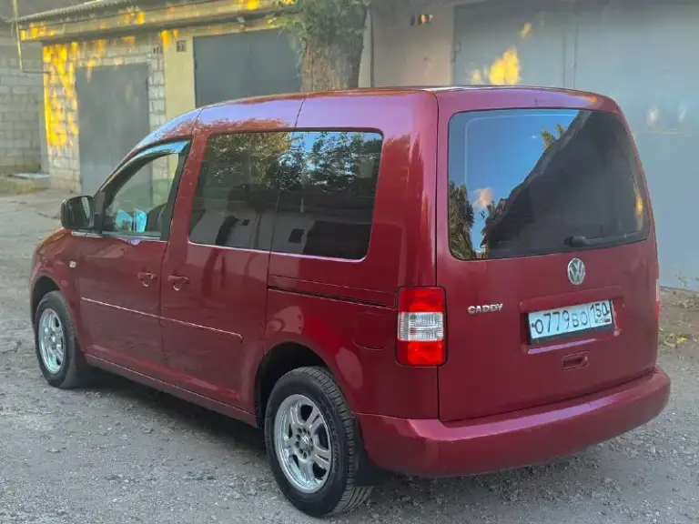 Volkswagen caddy «life», пассажир, 2006 г. В. Официал, приобретён в автосалоне, два владельца, птс оригинал. Двигатель 1.6 л (bse) бензин, 102 л. С. Заменён комплект грм, ролики, помпа, масла, фильтра. Кузов в заводском окрасе, в дтп не участвовал. Редкая комплектация, один лишь аналогичный вариант выставлен в продажу по всей россии.

Цена : 690,000 руб.
Обмен не интересен.
Находится в г макеевка

Контакты :
+7(949)4531233
+7(951)7679727 - фотография - 3