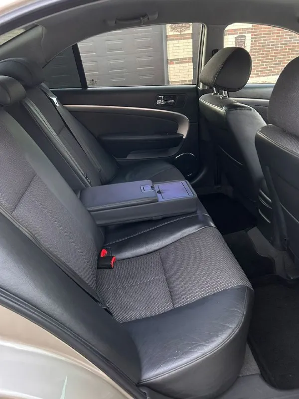 Продается chevrolet epica 2011 года в отличном состоянии.
Двигатель 2.0 (бензин) работает идеально, коробка-автомат — без нареканий.
Пробег: 179 000 км (родной).
Гарантированно без дтп, кузов в родной краске. Любые проверки приветствуются.
Автотека "зеленая".
Технически полностью обслужена, вложений не требует. Салон чистый и ухоженный. Кузов без гнили и так далее, состояние машины как новая
Цена: 835 000 ₽ (торг).
Продажа от собственника, переоформление строго через гибдд.
Звоните: telegram: - фотография - 9