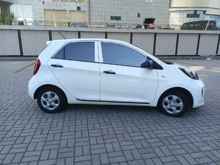 Kia picanto
Год: 2015 (пригнана в 2020 г. )
Тип кпп: 1.0 мкпп
Пробег: 100400 км
Дополнительная информация: продам kia picanto. Пригнана в 2020 г. Из германии. Я собственник. Автомобиль в отличном техническом состоянии, масло не расходует, расход топлива небольшой, полностью обслужена. Пробег родной. Обработана. Новая резина. Кондиционер работает, сигнализация, цз, бк, магнитола с bluetooth.
Цена: 850 000 р. Торг у капота. Все вопросы по тел. +79493450341 - фотография - 4