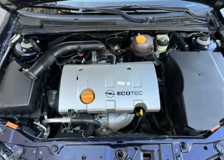 Продам opel vectra c 2004 1.6
Авто мой, оформлен на меня (180)
Кузов-мечта перекупа, все еще в родне, без рыжиков, без вмятин
Передний бампер в песчанке (белые точки, не более)
Дно, двери, стаканы - идеал

Двигатель ровный, откапитален 70 тыс. Назад
Коробка механика, на отлично
Масло, свечи, фильтра-заменены 2 тыс. Назад
Диски r16

По салону:
8 Подушек безопасности (на месте)
4 Эсп, кондиционер холодит, печка жарит, музыка отличная
Выдвижные подстаканники
Руль перешит
Магнитола opel с камерой заднего вида, регистратором, дисководом, 3мя флешками, антирадаром и т. Д.
Каждая кнопка работает
Отдаю: домкрат, огнетушитель, аптечку, знак

Минусы:
Лобовое трещина, но не мешает и не увеличивается, на учет с ней стала
И самое главное, это мозги выдали ошибку (аварийный режим) от того и цена такая, в идеале ремонт или замена (в районе 10тыс. )
Заводится с пол-оборота, но из-за аварийки слабый разгон (для спокойной езды вполне хватает)

Цена 405.000, торг минимальный у капота
Донецк, кировский район, +79493758735 - фотография - 9