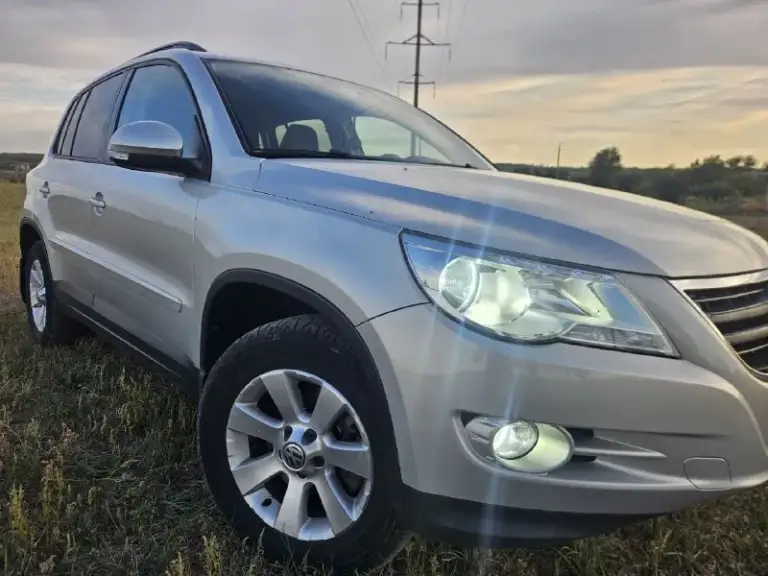 Продам фольксваген тигуан 2008 г. В. 2.0 tdi, кпп автомат aisin, полный привод, заводская вебаста, сделан чип тюннинг, 216 000 родного пробега. Автомобиль в хорошем состоянии для своих лет, двигатель работает отлично, кпп автомат аisin работает без нареканий, в родном окрасе, есть жизненные царапины и сколы, ходовая часть без нареканий. Автомобиль хозяйский, продается с полным переоформлением, зимняя резина в комплекте. Осмотр в донецке, реальному покупателю торг у капота.
Цена 1 100 000руб.
Тел. +79493395070 - фотография - 7