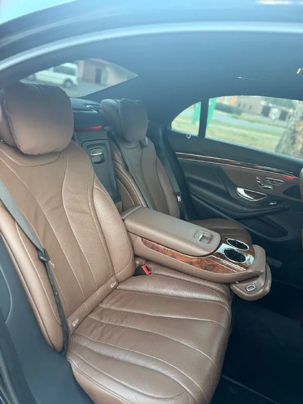 Mercedes benz - s class 222 - 2016 года выпуска, 149 км тысяч пробег,3.0 литра дизель, машина официальная, автомобиль в идеальнейшем состоянии, на твердую пятерку, не бит не крашен, машина вся в заводском окрасе на 100%, вся история обслуживания начиная с момента эксплуатации чеки и т. Д, два комплекта резины с дисками зима лето, отличная комплектация, для комфортной езды, есть абсолютно все. Я собственник, звонить для более подробной информации по номеру ниже +79495180296 цена 3.🍋850 или обмен - фотография - 7