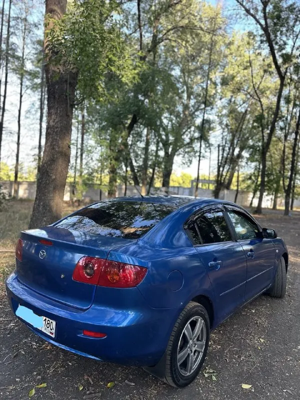 Продам mazda 3 🔥
Год выпуска:2004🔥
Пробег, км:250000 🔥
Модификация:1.6 mт 🔥
Тип двигателя:бензин🔥
Коробка передач :механика 🔥
Привод:передний🔥
Тип кузова : легковой седан🔥
Koмплeктaция: base🔥
Цвет:синий 🔥
В продаже mazda 3 (bk) по низу рынка, на полном ходу.
Двигатель в превосходном состоянии, запускается с пол оборота в любую погоду, работает ровно, не троит, не дымит, обороты не плавают. Тяга бешенная.
Кпп-работает волшебно, все передачи включатся мягко, без хрустов, ничего не выбивает.
Ходовая-мячик, дорогу держит уверенно, руль никуда не убигает, едет ровно, не стучит, не бьет. Единственное что нужно, это купить скобу на задний левый суппорт, если успею заменю (цена вопроса 50руб).
Салон в хорошем состоянии для своих лет и цены автомобиля. Есть пару моментов, но не критично.
По кузову видно на фото, кому нужно видео, предоставлю по запросу. Авто зашумлено, так как раньше стояла хорошая музыка.
Цена:349.999 тысяч
Возможен пригон по договоренности.
Возможен обмен.
Номер для связи:+79495752024 - фотография - 3