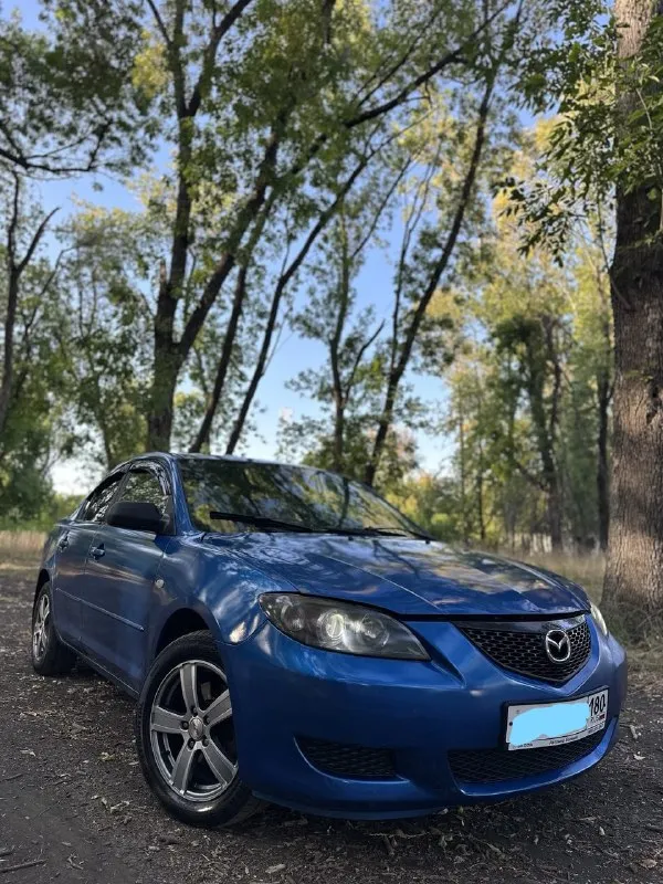 Продам mazda 3 🔥
Год выпуска:2004🔥
Пробег, км:250000 🔥
Модификация:1.6 mт 🔥
Тип двигателя:бензин🔥
Коробка передач :механика 🔥
Привод:передний🔥
Тип кузова : легковой седан🔥
Koмплeктaция: base🔥
Цвет:синий 🔥
В продаже mazda 3 (bk) по низу рынка, на полном ходу.
Двигатель в превосходном состоянии, запускается с пол оборота в любую погоду, работает ровно, не троит, не дымит, обороты не плавают. Тяга бешенная.
Кпп-работает волшебно, все передачи включатся мягко, без хрустов, ничего не выбивает.
Ходовая-мячик, дорогу держит уверенно, руль никуда не убигает, едет ровно, не стучит, не бьет. Единственное что нужно, это купить скобу на задний левый суппорт, если успею заменю (цена вопроса 50руб).
Салон в хорошем состоянии для своих лет и цены автомобиля. Есть пару моментов, но не критично.
По кузову видно на фото, кому нужно видео, предоставлю по запросу. Авто зашумлено, так как раньше стояла хорошая музыка.
Цена:349.999 тысяч
Возможен пригон по договоренности.
Возможен обмен.
Номер для связи:+79495752024 - фотография - 4