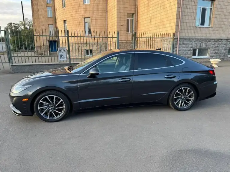 Продам hyundai sonata 1.6 turbo 2021г в комплектации limited
Пробег 52т км
Автомобиль в самой максимальной комплектации и отличном состоянии не требует вложений.

Цена 2.600.000руб (торг у капота)
Цена может меняться из-за роста курса $

По всем вопросам звоните:
+79493246399
(Если не на связи, то звоните в телеграмм)

Осмотр донецк - фотография - 8