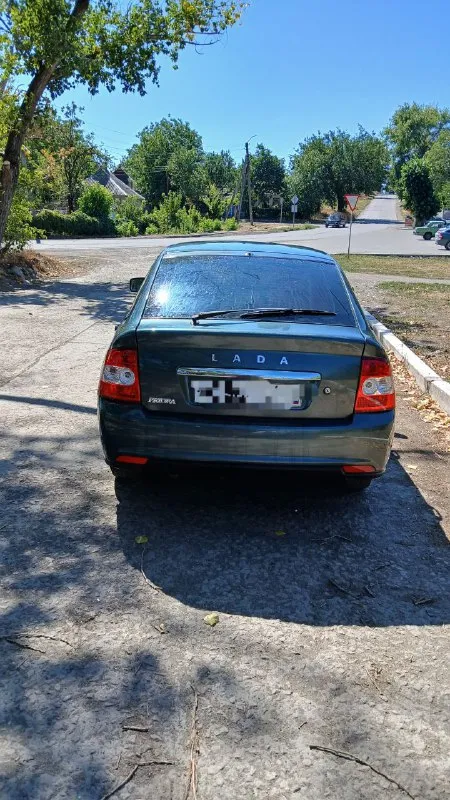 Продам приору год 2010 пробег 220,кузов без ржавчины, мотор, кпп, ходовая, электрика, все исправно, машина в хорошем состоянии, оформление по дкп в мрэо, вопросы по телефону +79494783217,торг при осмотре цена389. - фотография - 5