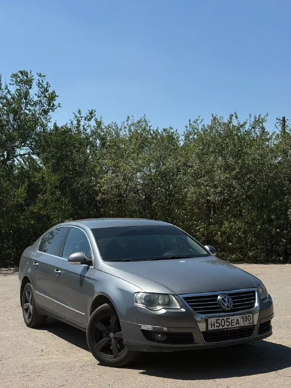 Продам немецкий лайнер volkswagen passat b6 🇩🇪
Год выпуска: 2006 год!
Пробег: 257 тыс. Км.
Коробка: автомат ( японский aisin )
Объем мотора: 2.0 fsi
Привод: передний
Очень богатая комплектация: датчик света, дождя, адаптивная оптика, передние и задние парктроники, autohold, электроручник, задние шторки, abs, esp, салон кожа-алькантара, двухзонный климат-контроль, круиз-контроль, подсветка поворотов, обогрев боковых зеркал, заднего и лобового стекла.
В фарах стоят хорошие led лампы.
Все работает исправно.
Продажа без номеров. Переоформление без проблем, я собственник.
В автомобиле лежит руководство об эксплуатации, до определенного времени обслуживался у официального дилера.
Всего 2 хозяина. Был куплен первым в автосалоне в донецке
Цена: 850.000₽ (торг присутствует)
📞Обращаться в лс или по номеру телефона +79493844577
Автомобиль находится в шахтерске.
📞 Звоните: +7(949)3844577 - фотография - 3