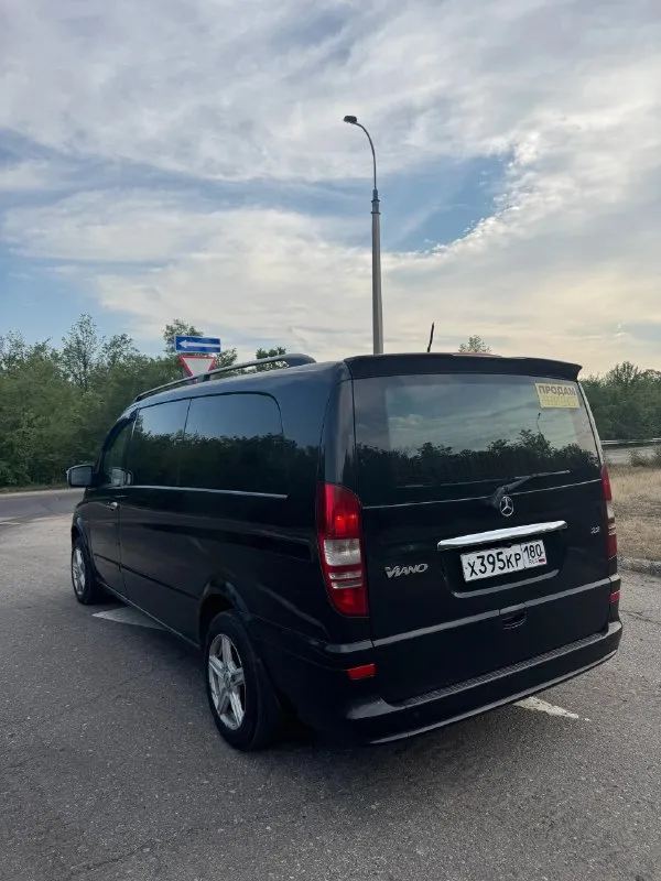 Срочная продажа
Продам mercedes виано 2012 года
2.2 Турбо дизель, мотор ни грамма масла не кушает, работает отлично.
Коробка автомат, переключает плавно, без рывков пинков и прочего.
Ходовая обслужена.
Масло в моторе поменяно на 350 000 км, сейчас 352 000 км пробег.
Кузов не гнилой.
Салон не убитый, чистый аккуратный.
Парктроники передние и задние.
Камера заднего вида.
Хорошая музыка, андроид магнитофон.
Хороший свет в фарах.
Датчик дождя, подогрев сидений передних.
Машина достойная.
Цена 1.750🍋
+7949 742 46 50
📞 Звоните: +7(949)7424650 - фотография - 5