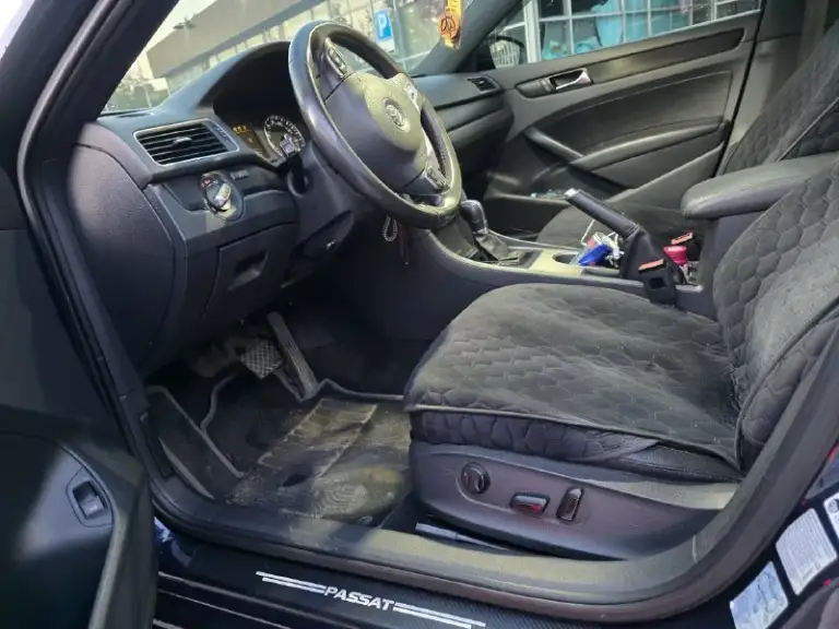 Volkswagen passat b7 wolfsburg edition
11.2014 Год.
По vin бьётся как 2015 год.
2 Ключа.
Объем - 1.8tsi (170 л. С). Aisin-6ст. (надёжный и прост).
Пробег 237000тыс. Км оригинал, не скручен.
-Цепи заменены на 213000тыс. Км.
-Спереди стоят хорошие блины и колодки brembo.
-В шикарном цвете и комплектации.
-Кожаный салон. (состояние отличное) салон полностью перетянут, и переклеен в чёрный.
-Шикарная мультимедия teyes cc3 2k 360⁰, укомплектована камерами, перед и зад, 2 usb порта, + гнездо под sim.
-Подогревы зеркал
-Подогревы передних сидений.
-Полноценный мультируль.
-Стоят качественные лампы ближний/дальний/птф; по всей машине стоят хорошие диодные лампы.
-Электро привод водительского сиденья.
-Оригинальные диски volkswagen borbet r17
-Все стекла родные.
Ещё на регистрации dpr, в рф будете первым собственником.
В машине не курили.
Машина полностью обслужена.
Все работает без нареканий, езжу каждый день!
Любые проверки на сто
+7 949 485 43 74
1 350 000 + Торг
Авт
📞 Звоните: +7(949)4854374 - фотография - 3