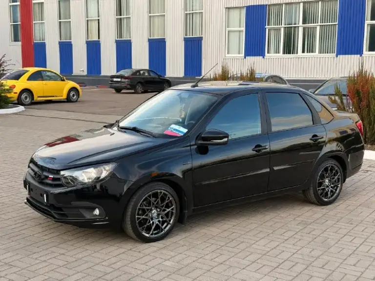 Пpодам ваз granta 2020г
С родным пробегом 125.000км.
Из дополнительного установлено: контурная подсветка салона rgb, управляется с телефона.
Анатомический мульти руль. Сенсорная андроид мультимедия с carplay, установлена музыка усилители саб.
Также установлена камера заднего вида. Диски hre покупались новыми за 70.000₽, резина nexen летняя корейская.
В ближнем стоят диодные минилинзы, птф диодные, светят отлично. Дефлекторы в стиле мерса.
Замена масла каждые 5-7 тыс км motul 5w30, бензин только аи95. Вложено очень много сил и средств
- Сделан stage - паук 4/1
- Полностью обслужена подвеска
- Полностью сделаны тормоза
- Замена масла motul
- Полный список работ имеется, вышлю реальному покупателю
Машина в хорошем состоянии
Вложений не требует
Полная комплектация
Кондиционер туманки
Подогрев сидений подогрев заднего стекла, электро регулировка зеркал, эл стеклоподъемники.
Цена 680.000₽
Продажа срочная
Я собственник машина на учете на мне.
+79495721215 Донецк
📞 Звоните: +7(949)5721215 - фотография - 7