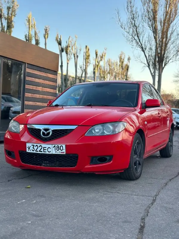 Продам мазда 3, 2007 г. , 1.6 бензин на автомате. Пробег 210 тыс. , подтвержденный. По технике все хорошо, мотор тянет бодро, коробка переключает мягко. По кузову есть жизненные моменты, внутри все работает - климат, эл. Стеклоподъмники, подогревы сидений. Хорошая летняя резина, новый аккумулятор. По документам чистая, переоформление в мрэо без проблем. Цена 490.000 руб, торг возле капота. Посмотреть можно в центре донецка +79494522484 - фотография - 1