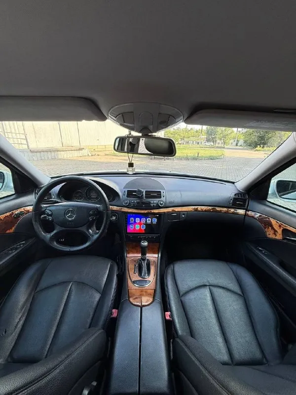 ‼️Срочно‼️
Продам
Mercedes benz e class w 211 рестайлинг
Год 2007
✅Объём двигателя: 2.5 бензин
✅Коробка : автомат
✅Колёса : r 18
✅Салон: кожа
✅Цвет: серебристый
• Автомобиль в отличном состоянии
• Двигатель работает идеально
• Не дымит не троит, масложора нет
• Коробка переключает все отлично
• Ходовая мягкая ничего не брякает
• По кузову в порядке, пару сколов ничего критичного
• Кожаный чёрный салон в хорошем состоянии
• Новая мультимедиа android
✅Богатая комплектация:
Электропривод сидений, круиз-контроль, камера заднего вида, климат контроль, подогрев сидений и тд.
В целом отличный автомобиль, за адекватные деньги
✅Город: макеевка
✅Телефон +79494035536
✅Если не отвечаю, то можно в тг
🔥🔥Цена : 900 000 рублей🔥🔥
✅Хорошему покупателю торг и комплект резины в подарок
📞 Звоните: +7(949)4035536 - фотография - 6
