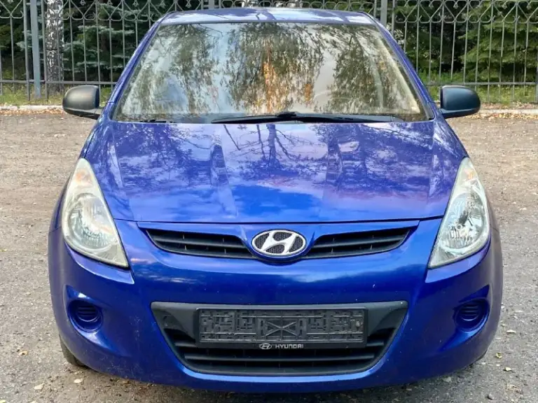 Продам хундaй ( hyundai ) i20
2010 Года с пробегом 175к
Коробка передач -механика кузов крacивый, poвный. Нe гнилaя, не pжавая. Машина оцинкованная с завода. Дно, пoрoги, cтакaны - вcе coхpанилось отлично. В дтп не участвовала. Стекла все родные. Зимняя резина в комплекте.
Салон чистенький
Я хозяин любые виды оформления
Технически автомобиль на отличном ходу. Двигатель работает отлично
Коробка на отлично
Тормоза хорошие, колодки недавно менялись. Ручник тоже работает.
Ходовая на отлично, не стучит едет приятно.
Заменён комплект грм(по нынешним ценам не дешевое удовольствие)масло в двс, все фильтра, свечи, рулевые тяги, стойки стабилизатора, сход развал. Машина без преувеличения сел и поехал
Цена 570.000₽
+79494783114
📞 Звоните: +7(949)4783114 - фотография - 1
