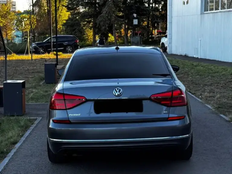 Продам volkswagen passat b7 2015 года!
Пробег: 135.000 км
Двигатель 1.8 турбо, работает ровно, полностью обслужен, масло не берет! Коробка автомат переключает идеально, никаких пинков и рывков, недавно была замена масла, ходовая также без вложений. Автомобиль в отличной комплектации: кожаный салон, 2х зонный климат контроль, хорошая музыка, мульти руль, электро регулировки сидений, кузов в керамике, новая резина и многое другое! Возможен обмен и продажа в кредит!
Осмотр донецк
Цена: 1.520.000₽
☎️ +7 (949) 628-72-17
📞 Звоните: +7(949)6287217 - фотография - 4