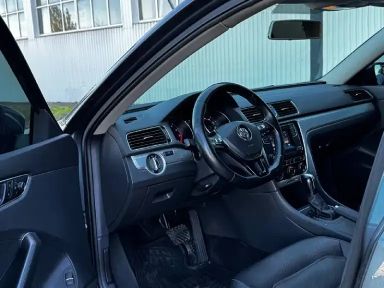 Продам volkswagen passat b7 2015 года!
Пробег: 135.000 км
Двигатель 1.8 турбо, работает ровно, полностью обслужен, масло не берет! Коробка автомат переключает идеально, никаких пинков и рывков, недавно была замена масла, ходовая также без вложений. Автомобиль в отличной комплектации: кожаный салон, 2х зонный климат контроль, хорошая музыка, мульти руль, электро регулировки сидений, кузов в керамике, новая резина и многое другое! Возможен обмен и продажа в кредит!
Осмотр донецк
Цена: 1.520.000₽
☎️ +7 (949) 628-72-17
📞 Звоните: +7(949)6287217 - фотография - 9