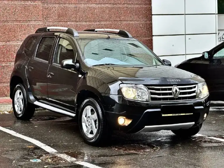 Renault duster
Год выпуска - 2014
Пробег - 70.000км
Двигатель - 2.0 бензин
Кпп - автомат
Цена - 1.135.000₽
Тел. +79493902663
Либо - +79496799814
Автомобиль в шикарном состоянии, без каких либо повреждений или изъянов. Двигатель работает тихо и ровно. Чистый и ухоженный кожаный салон. Всего 2 хозяина. Родной пробег. Техническая часть на 5+ хорошая комплектация: подогревы всех сидени; кожаный салон; мультируль; отличная акустика; кондиционер; полный бортовой компьютер; abs; airbag; 2 пары ключей. Кто ищет достойный дастер с минимальным пробегом - добро пожаловать. Свзяь не всегда хорошая, на этих же номерах есть телеграм.
📲 Tg: @vladimir_23_23_23
📞 Звоните: +7(949)3902663 - фотография - 1
