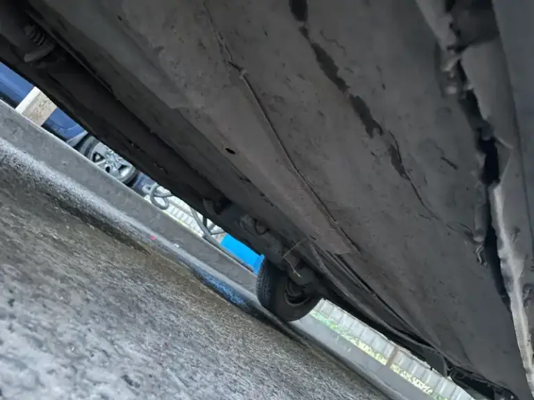 🚗 Продаю ваз 2112 — надежный друг на каждый день!
🔧 Машина проста в обслуживании, все запчасти стоят как чашка кофе — дешево и доступно.
🔥 Динамичный двигатель 16v,1.6(124) вместительный салон и багажник — идеально для поездок на работу, дачу или рыбалку.
💺 Сидеть удобно, обзор хороший, а хэтчбек позволяет загрузить что угодно — от картошки до велосипеда.
👉 Состояние: 3.5 из 5 есть куда приложить руки, двигатель капиталился 10000км назад, установлена трасса стингер паук 4-2-1
👉 Год выпуска: 2004
👉 Пробег: 320.000
👉 Цвет: снежная королева😍
👉 Цена: 150.000₽ ( присутствует хороший торг разумеется)
📞 Звоните или пишите — отвечу быстро!
+79495936803
+79001865579
Машина реально на ходу, с документами полный порядок.
📞 Звоните: +7(949)5936803 - фотография - 8