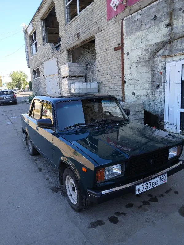 Ваз 21074 (инжектор)
Двигатель 1.6
Год выпуска : 2007 г
Пробег 126000 км
Рос. Учёт с 2024 г. (по птс 1й владелец)
Работает чётко, не дымит, масло не жрёт (менялось каждые 10000км, последний раз менялось 2000 км назад) электроника вся работает.
Заменены все реактивные тяги, шаровые, амортизаторы, задние пружины (с ваз 2104 они выше и жёстче) новый редуктор, кардан, сцепление(диск, корзина, выжимной), топливный насос.
В салоне новые чехлы, дверные карты, коврики, новая центральная консоль.
Резина летняя.
Машина на полном ходу.
Цена 220 руб + торг
Осмотр донецк, куйбышевский район.
Тел. +7949-452-68-89 евгений
📞 Звоните: +7(949)4526889 - фотография - 1
