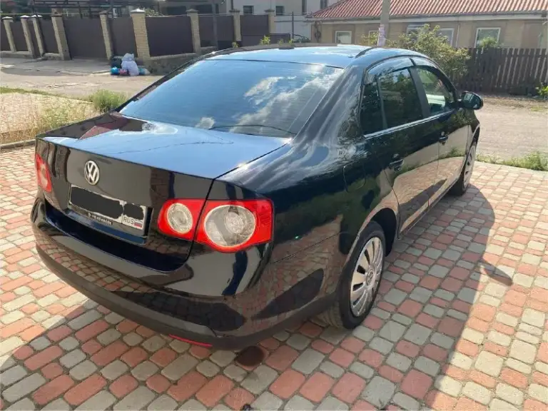 Volkswagen jetta
Сборка германия, без дтп
2008 Год, пробег 191 тыс.
Все стёкла с лобовым родные
Двигатель 1.6l, работает идеально
Акпп 6-ступеней, не пинает и т. П
Комплектация:
-Климат 2 зоны
-Подушки безопасности
-Подогрев передних сидений
-Усилитель руля
-Бортовой компьютер
-Круиз, abs, ebd, bas, esp, tcs
-Датчик света и дождя
-Полный электропакет
-Электропривод и обогрев зеркал
-Подогрев форсунок омывателя
-Обогрев переднего/заднего стекл
-Омыватель фар, противотуманки
-Цз, сигнализация, иммобилайзер
-Родное аудио, 8 динамиков
-Два комплекта ключей
-Два комплекта резины
-Два комплекта ковриков
Ходовая обслужена, салон целый
По дну и под капотом завод
Сервисная книжка, официал
Цена 849тыс. Торг
Осмотр донецк +79494159017 - фотография - 4