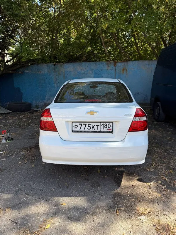 Продам автомобиль chevrolet nexia. ( aveo )
Год выпуска конец 2021 года.
Авто выехало в 2023 года с салона.
Двигатель: 1.5 бензин
Коробка: механика
Пробег авто: 43 тысячи км.

Авто в хорошем состоянии
Авто не красилось, пробег родной. Есть незначительные нюансы по лкп.

Авто в исправно техническом состоянии. Ничего не стучит, все работает как должно работать.
Пару месяце назад, было большое то. Есть заказ наряд.

По комплектации авто: передние стеклоподъемники, датчики давления шин, usb зарядное, кондиционер, хорошая мультимедия( сенсорная).
Расход авто в городе 5-6л.
2 Комплекта колес, лето на дисках, зимняя резина на штампах. Также есть 5 колесо запаски.
Цена : 795 тысяч рублей. Возможен торг.
Номер телефона: +7 (949) 040-74-98 - фотография - 5