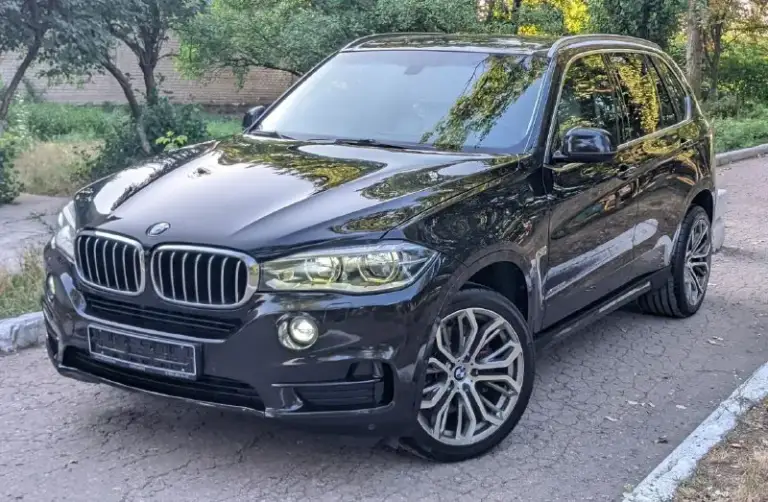 📢 Продам bmw x5 f15 не бит не крашен 100%💥💥 можно и вкредит возможен обмен как у всех на обмен дороже цена 2🍋200тр
🔹Год 2014
🔹Двигатель 5.0 битурбо бенз. На500лс
🔹Коробка: автомат
🔹Учёт рф я хозяин любое оформление
🔹️Пробег:157т. Км
Цена 2🍋200тр торг звоните
🔹Авто в хорошем состоянии не бита не крашена 100% ходовка супер двигатель и кпп работают отлично, кузов в идеальном состоянии, музыка, дачики мертвых зон, дачик света, дачик дождя, сигнализация, эл стеклоподъёмники и сидения ломайки сидения с обогрев додяжки дверей лазерные фары обогрев руля климат и мног всего т. Д 🔹телефон :+79497396813(телеграм +7947396813)
Вацап +380714978907)
📲 Tg: ваня костенко
📞 Звоните: +7(949)7396813 - фотография - 3